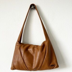 100% Authentic Vìntage BOTTEGA VENETA Y2K Leather Shoulder Bag